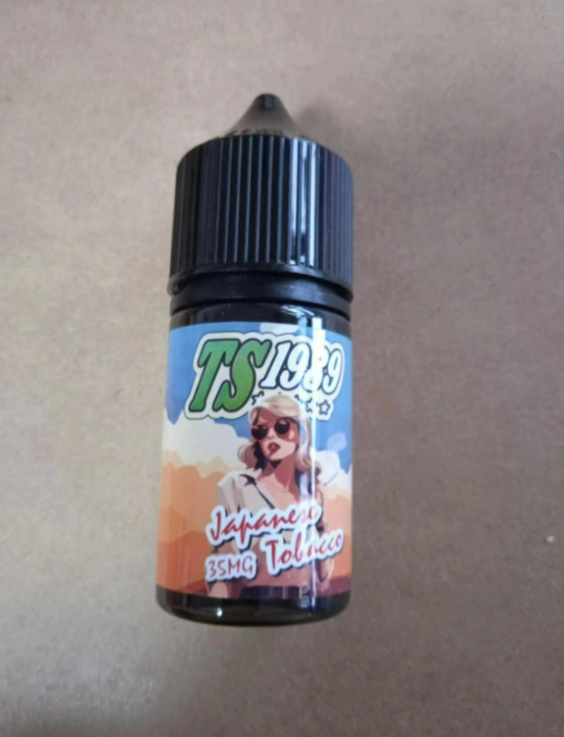 買5送1 TS1989 小煙油 菸草口味系列電子煙油推薦 30ML/35MG 現貨 - 蒸氣公社 買5送1 TS1989 小煙油 菸草口味系列電子煙油推薦 30ML/35MG 現貨:圖片 5