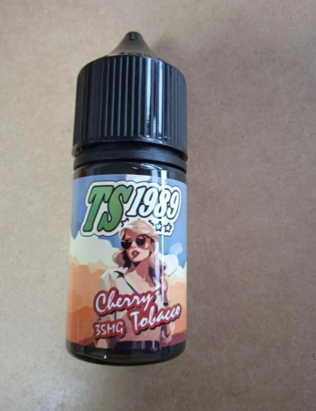 買5送1 TS1989 小煙油 菸草口味系列電子煙油推薦 30ML/35MG 現貨 - 蒸氣公社 買5送1 TS1989 小煙油 菸草口味系列電子煙油推薦 30ML/35MG 現貨:圖片 3